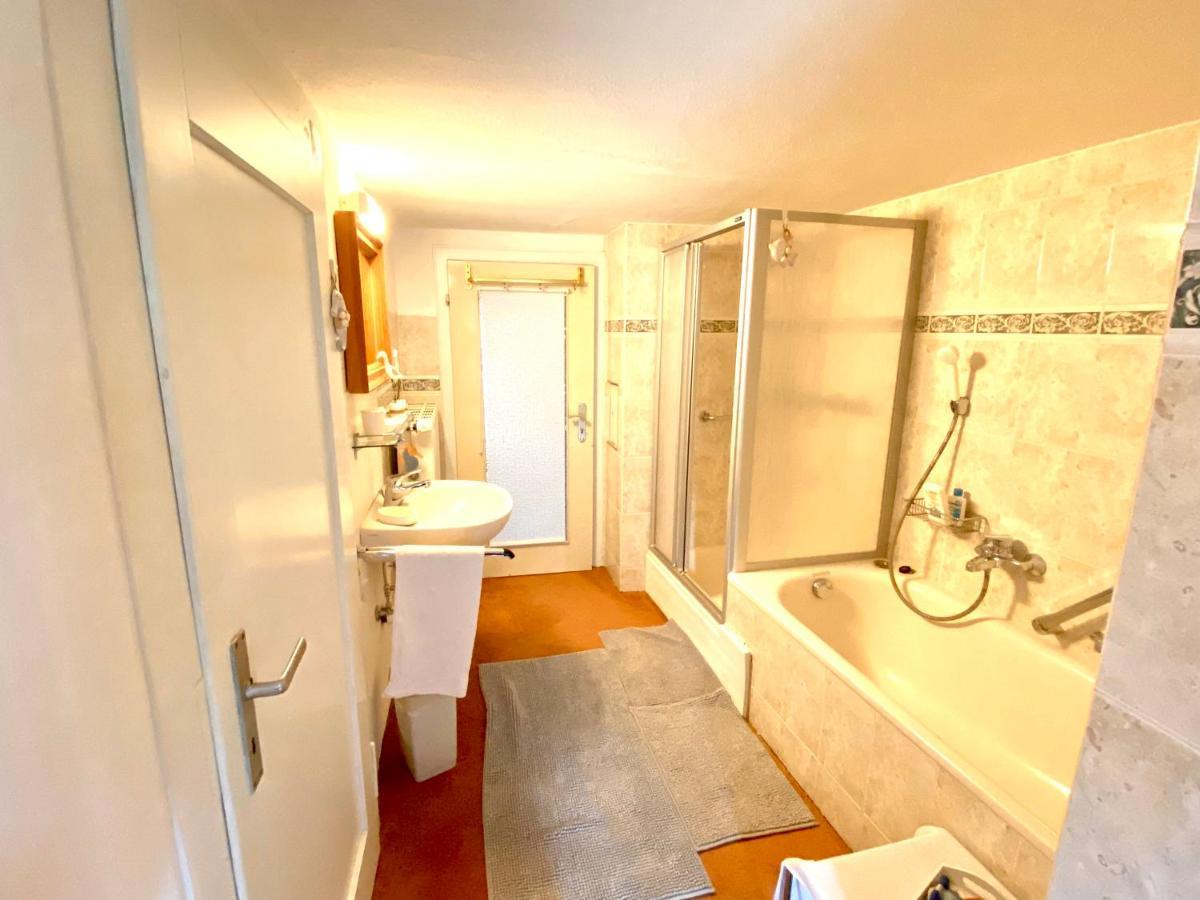 Apartamento Yogahaus Prasaad Engen Exterior foto
